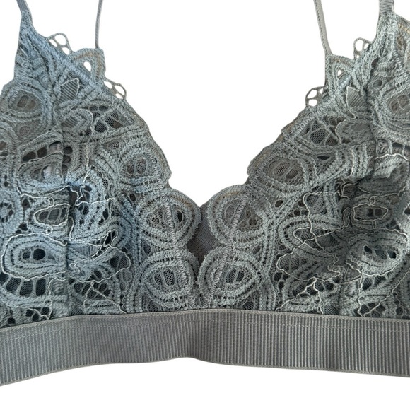 ThirdLove Boho Lace Triangle Bralette in Grey Mist, Size XS - Picture 5 of 8